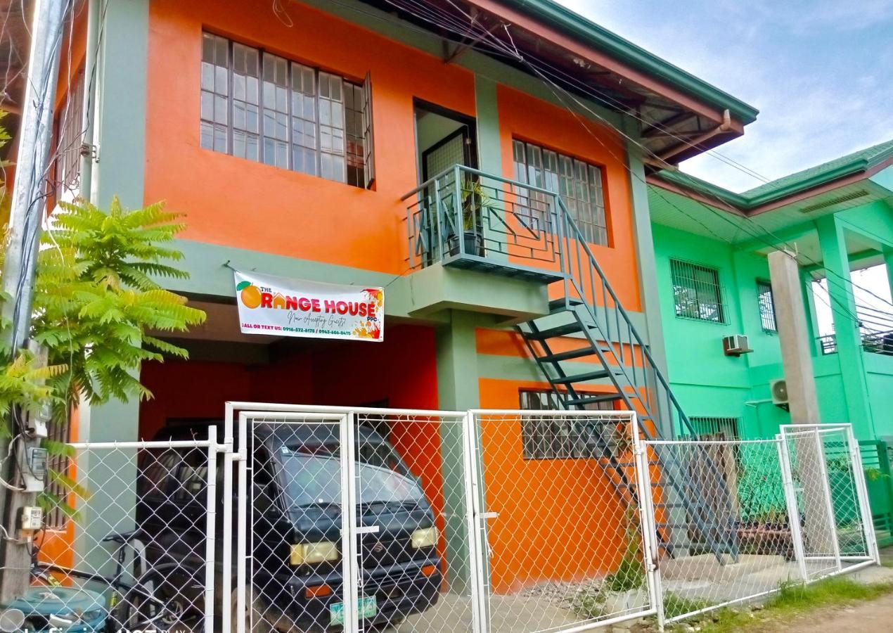 Апартаменты Estrelle Orange House - Backpackers Hub Пуэрто-Принцеса Экстерьер фото