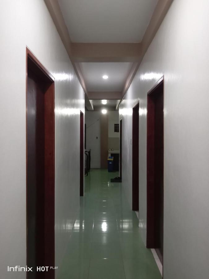 Апартаменты Estrelle Orange House - Backpackers Hub Пуэрто-Принцеса Экстерьер фото