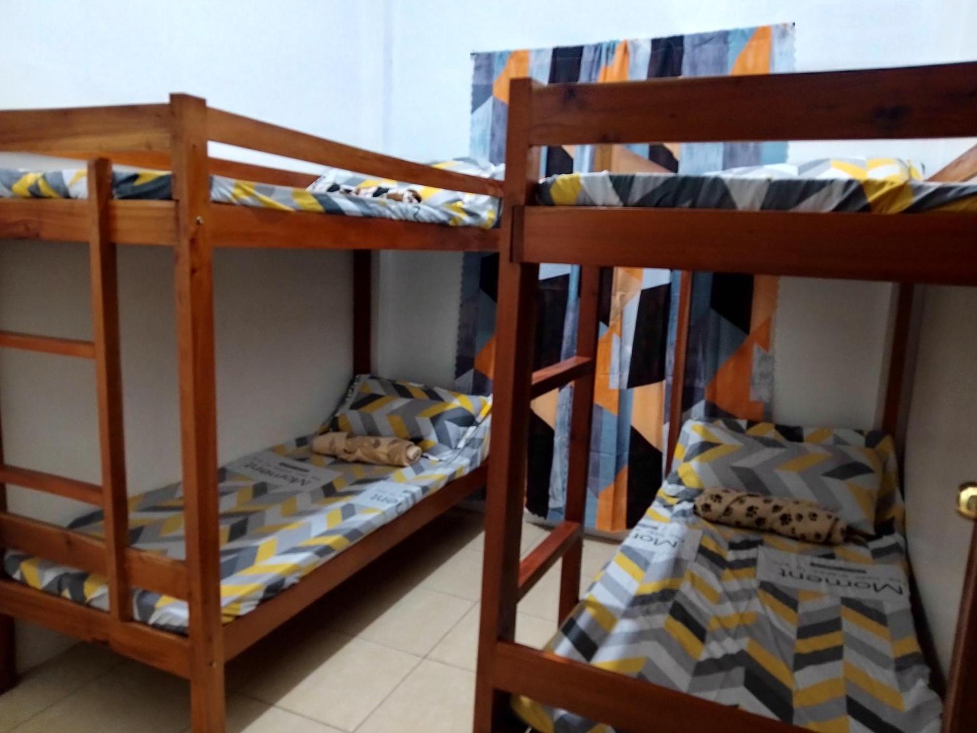 Апартаменты Estrelle Orange House - Backpackers Hub Пуэрто-Принцеса Экстерьер фото