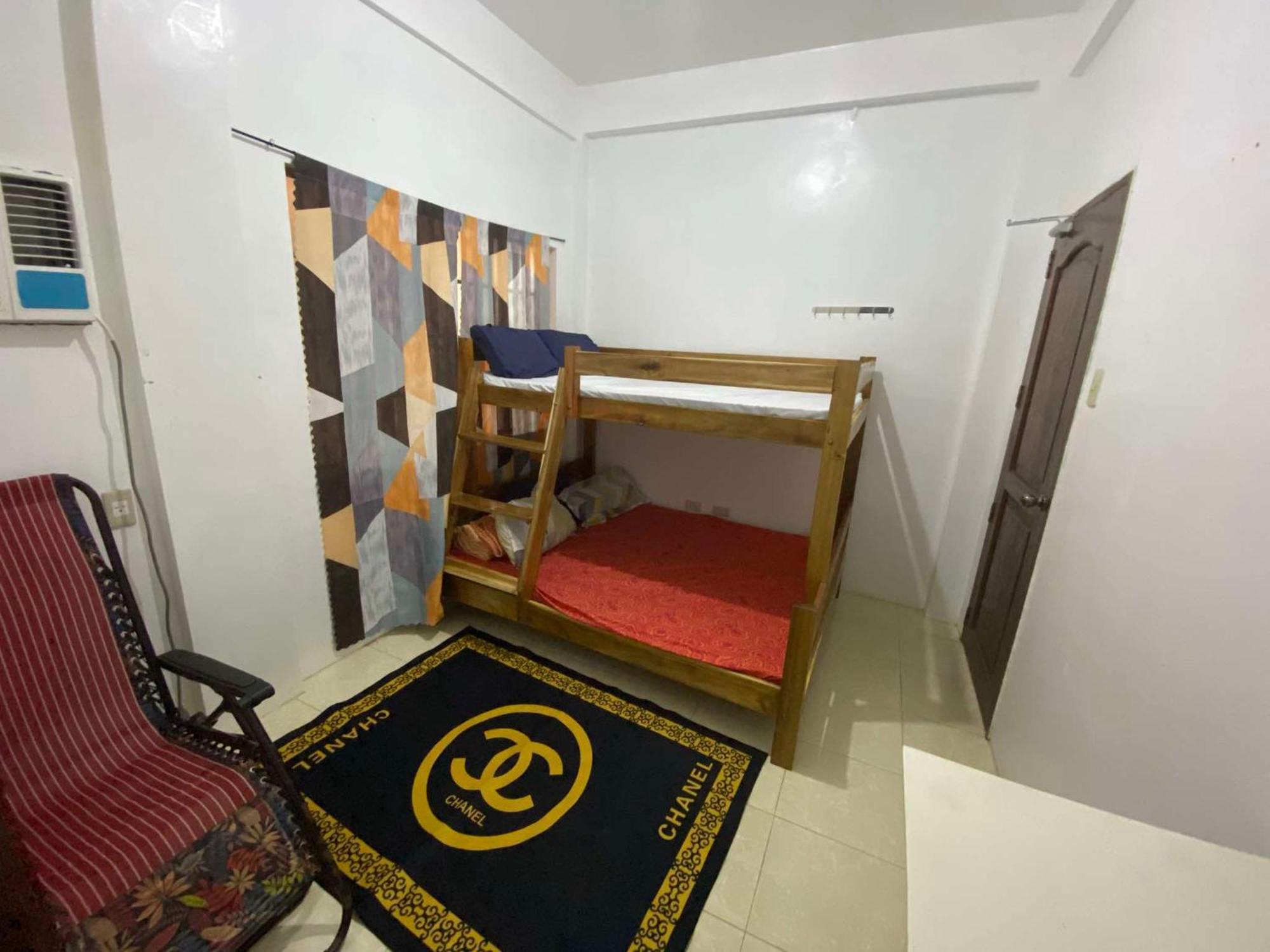 Апартаменты Estrelle Orange House - Backpackers Hub Пуэрто-Принцеса Экстерьер фото